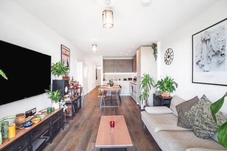 3 bedroom apartment to rent - Photo 2