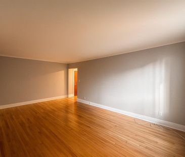 1 Bedroom - 5005 Avenue Macdonald, Montréal - Photo 1