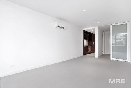 406/74 Queens Road, Melbourne - Photo 3