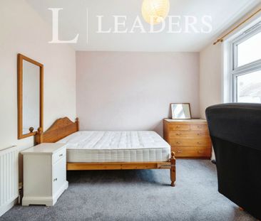 4 bedroom house to rent Edmund Road, PO4 - Photo 6