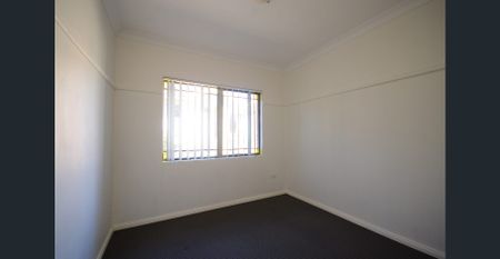 Spacious & Modern 3 Bedroom Villa!! - Photo 3