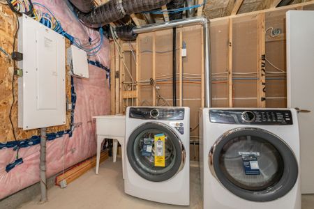 For Lease - 161 Rugosa Street, Barrhaven, Ontario - Photo 3