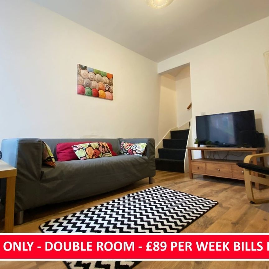 3 Bed Terraced House, Skipworth Street, LE2 - Photo 1