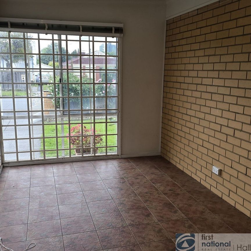 4 bedroom home for lease - be quick - Photo 1