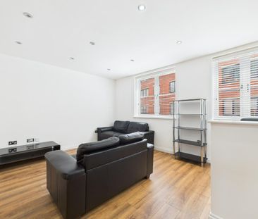 Mint Drive, Hockley - Photo 2