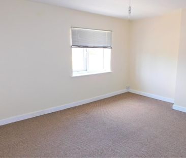 2 bedroom cottage to rent - Photo 2