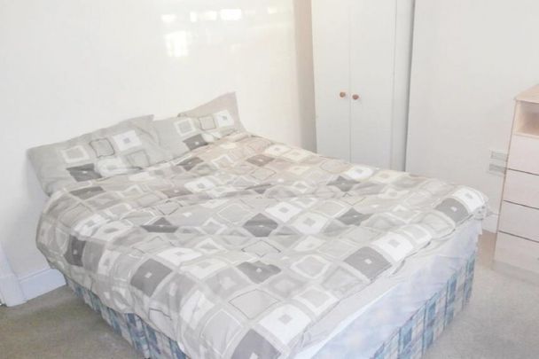 Lytton Road, Leicester - Photo 1