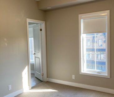 For Lease - 4 Guardhouse Crescent, Markham, Ontario - Photo 2