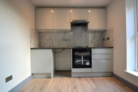 1 bedroom flat to rent - Photo 2
