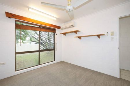 Top Location - Big Yard - Fully Fenced - Photo 5