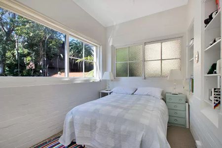 TWO BEDROOM + SUNROOM IN GREAT LOCATION - Photo 2