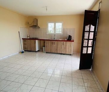 Appartement à louer 3 pièces • Pointe-à-Pitre - Photo 2