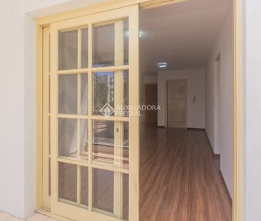 Apartamento com 2 quartos e 70m² para alugar em Jardim do Salso, Po... - Foto 3