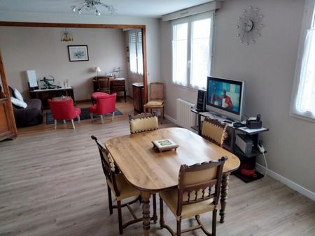 Location Appartement 3 pièces 83m² DINAN 22100 - Photo 5