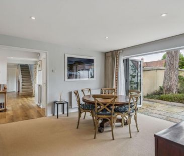 3 bedroom detached house to rent - Photo 3