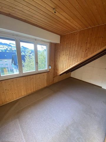 Dachwohnung an ruhiger, grüner Lage im schönen Malters - Foto 2