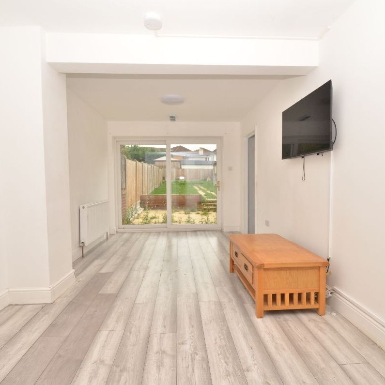 4 bedroom - Photo 1
