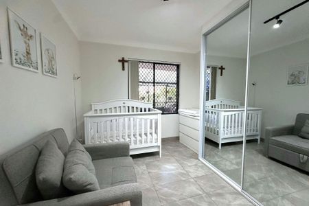 RENOVATED TWO BEDROOM APARTMENT IN THE HEART OF BANKSTOWN - Photo 4