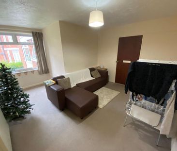 3 bedroom flat to rent - Photo 1