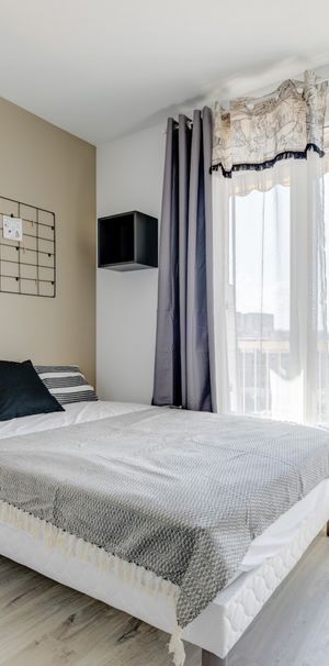 GUERIN Roommate 4 Bedrooms at Lyon 8e - Photo 1