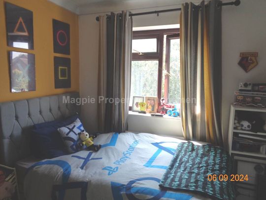 Price £1,550 pcm - Available Now - Unfurnished - Photo 1