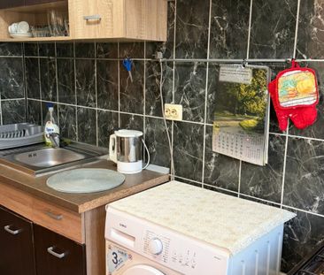 3 camere, centrala, mobilat, intre metrou Gorjului si Pacii, str Vi... - Photo 2