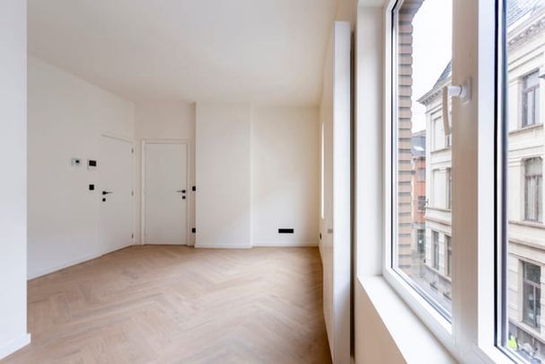 Appartement te huur - Photo 1