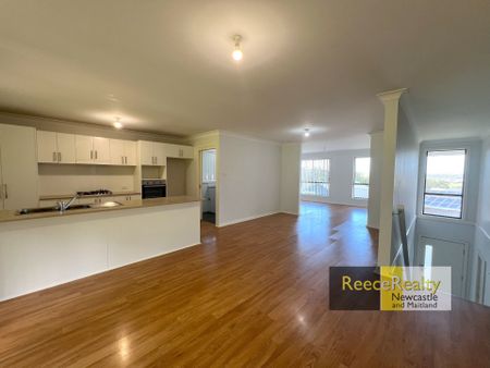 4 Tenyo Street, Cameron Park - Photo 2