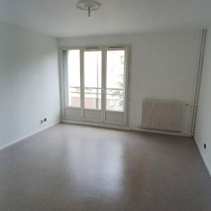 Location Appartement à ST MARCELLIN - Photo 1