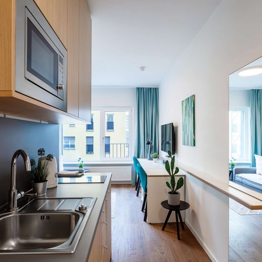 Ihr perfekter Startpunkt: Effiziente Kurzzeitmiete im Fritztower für Business-Profis in Berlin - Foto 1