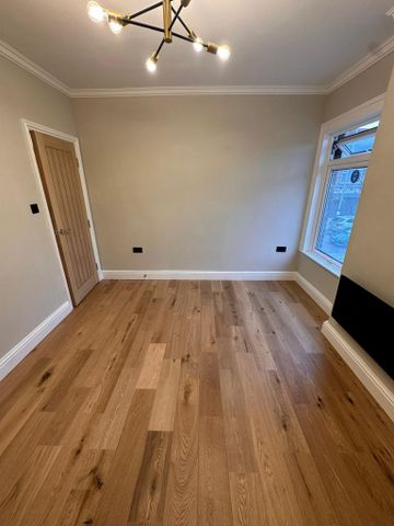 3 bedroom flat to rent - Photo 4