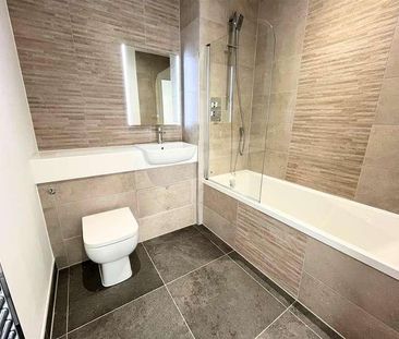 London Road, St. Leonards - Photo 6