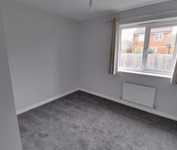 2 bedroom semi-detached house to rent - Photo 5