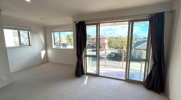 3 Bedroom Apartment - Photo 1