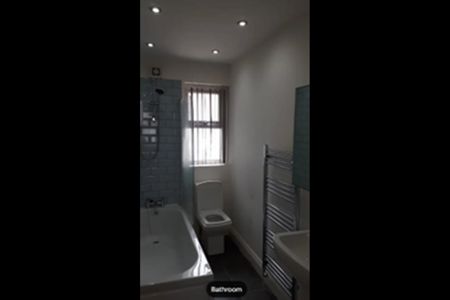 1 Bed Flat, Hampstead Road, L6 - Photo 2