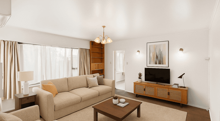 Spacious living! - Photo 3