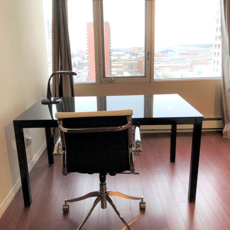 Edmonton Furnished Condo Rental in Downtown - Enjoy loft living in the desirable Ice District - Photo 1