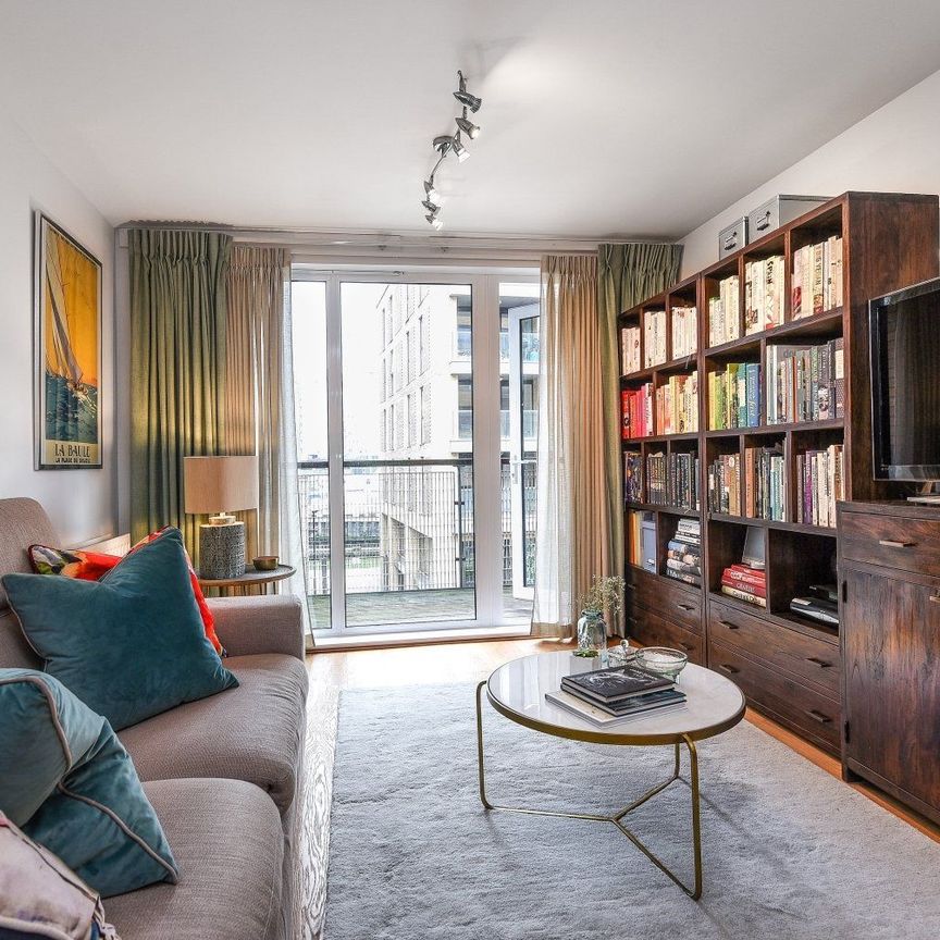 Norman Road, London, SE10 - Photo 1