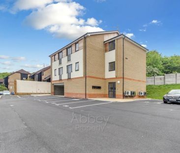 Mulberry Close - Near Town Centre - LU1 1BZ - Photo 6