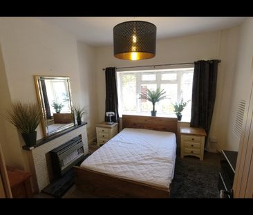 6 Bed Semi-Detached House, River View, BS16 - Photo 5