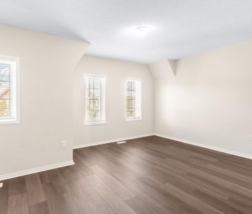 For Lease - 5 Dollery Gate, Ajax, Ontario - Photo 3