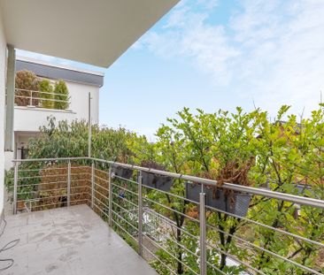 Schöne ca. 66m² große 2-Zimmer-Wohnung mit Balkon, Einbauküche und ... - Photo 6