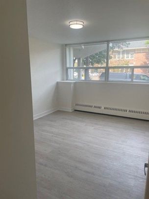 For Lease - 33 Erskine Avenue Unit# 103, Toronto, Ontario - Photo 1