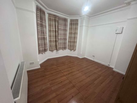 1 Bed Flat, Tavistock Court, LU1 - Photo 3