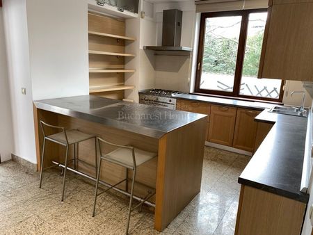 Six Bedroom House with Big Garden and Pool Rent - Pipera, BSB - Fotografie 4