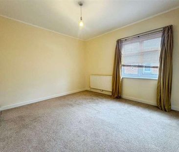 Kings Road, Caversham, Reading, Berkshire, RG4 - Photo 5