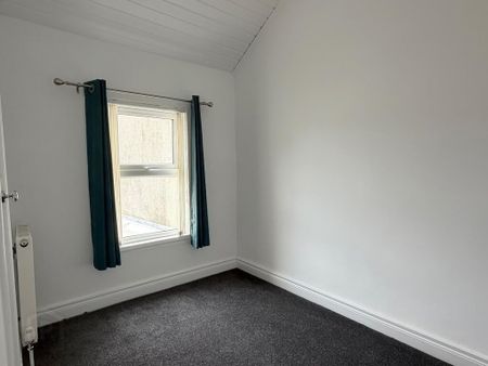 18 Castle Street, Donaghadee, BT21 0DN - Photo 3
