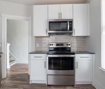For Lease - 5 Herrick Avenue, St. Catharines, Ontario - Photo 4