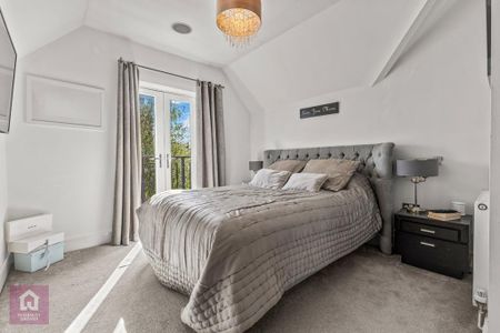 3 bedroom semi-detached house to rent - Photo 5