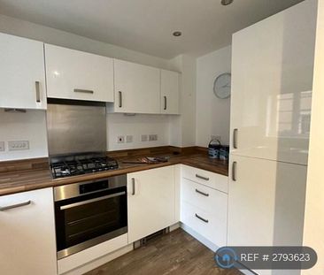 2 bedroom semi-detached house to rent - Photo 3